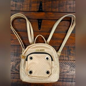 Steve Madden Gold mini convertible backpack EUC
